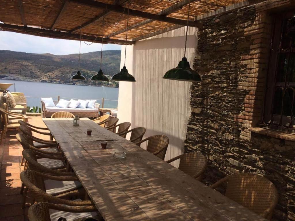 Isla Privada En Cadaques De Ensueno Con 11 Habitaciones Dobles Con Bano Privado Y Piscina Eksteriør billede