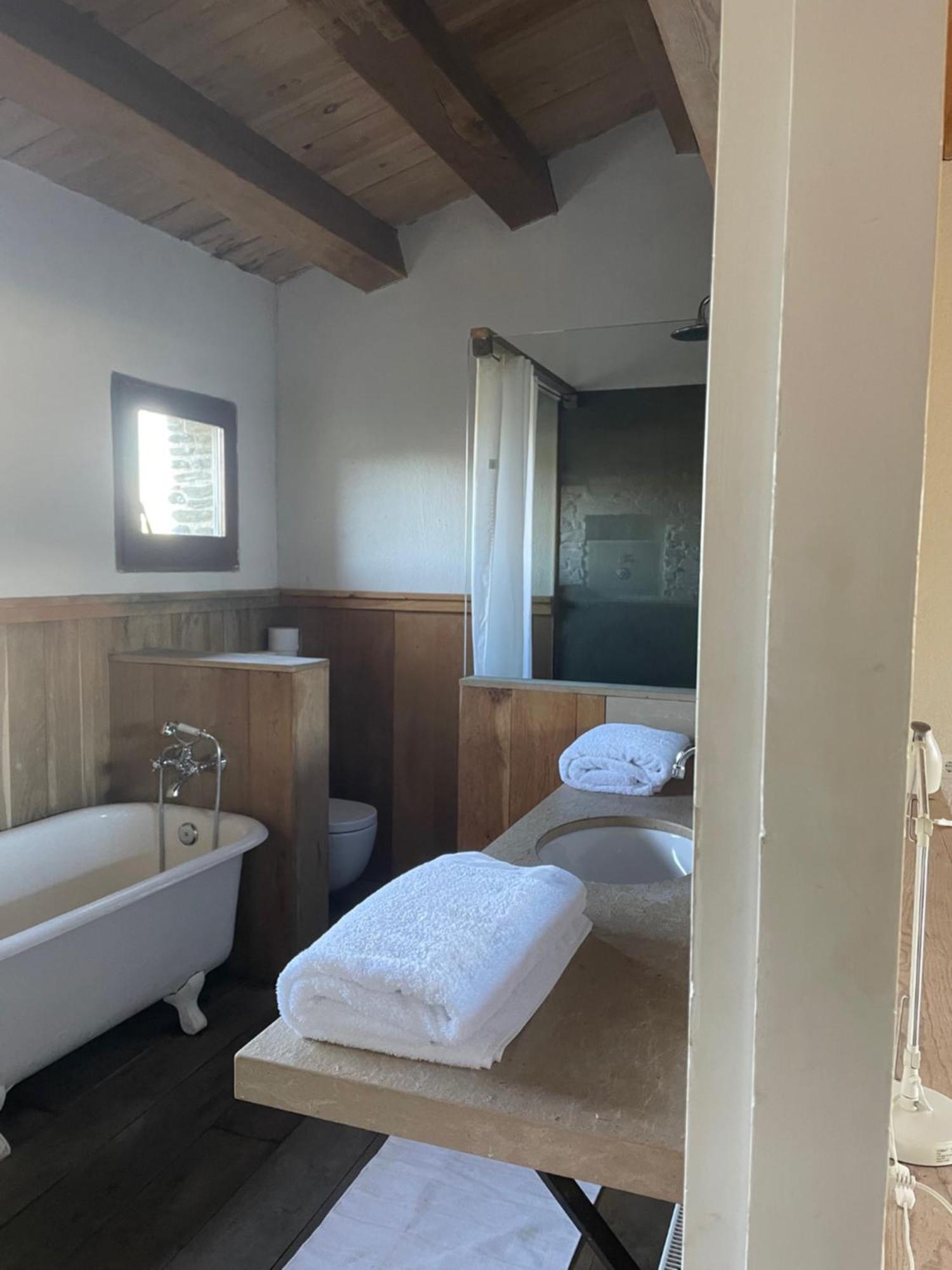 Isla Privada En Cadaques De Ensueno Con 11 Habitaciones Dobles Con Bano Privado Y Piscina Eksteriør billede