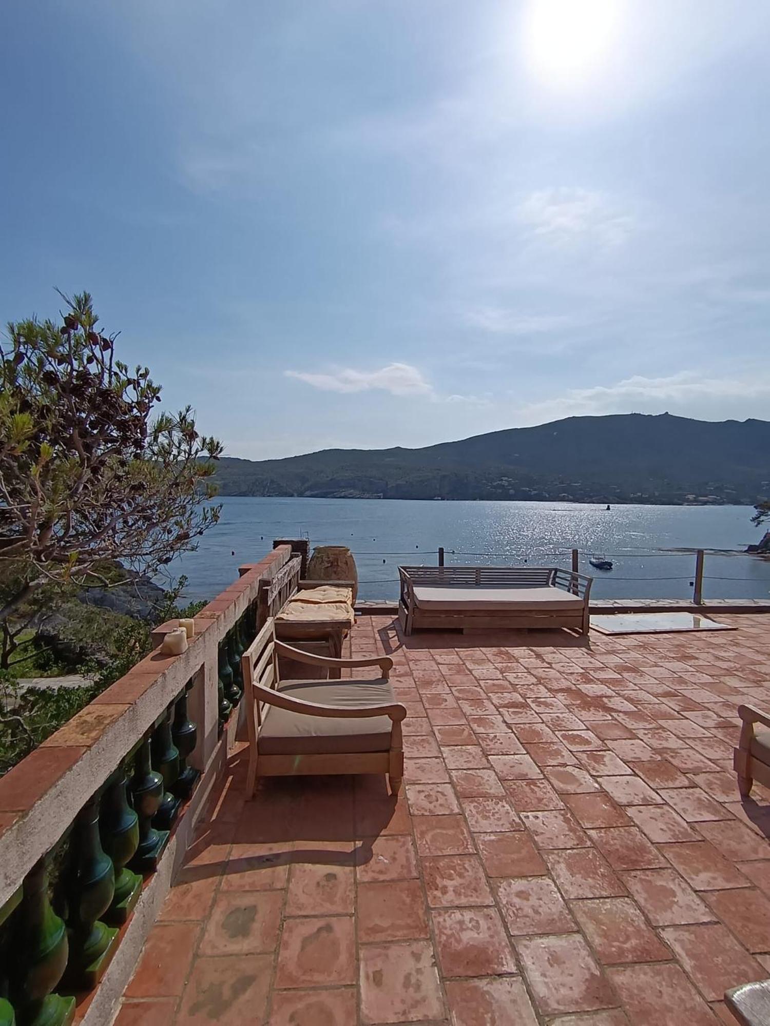 Isla Privada En Cadaques De Ensueno Con 11 Habitaciones Dobles Con Bano Privado Y Piscina Eksteriør billede